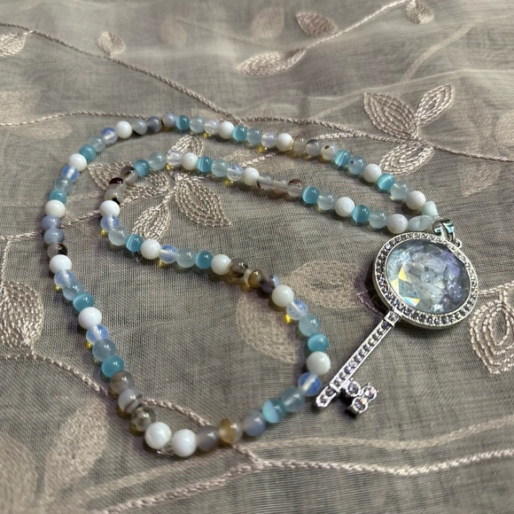 Frozen Key To The Clouds Necklace❄️🗝️☁️ - Picture 6 of 12